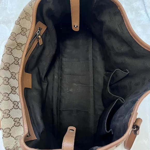 Gucci, aunthentic, tote 2 way style, 2 tone gold and silver GG sign both sides - Picture 11 of 17